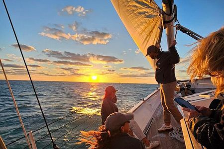 Key West Schooner Sunset Sail with Bar & Hors d'oeuvres