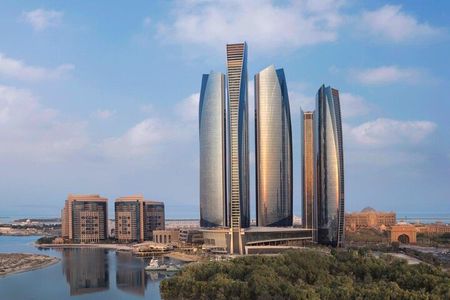 From Dubai: Abu Dhabi Heritage Tour, Qasr Al Watan, Grand Mosque