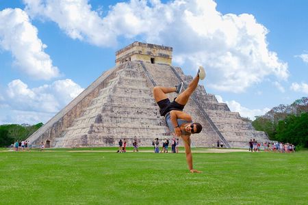 Chichen Itza by Van: Reduced Group, Tour Guide, Fast Trip & Lunch