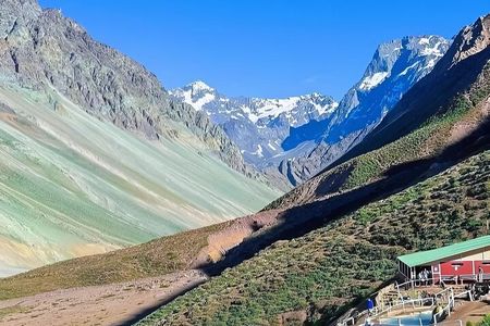 Private Tour to Maipo Cajon, El Yeso Reservoir and Thermal Baths