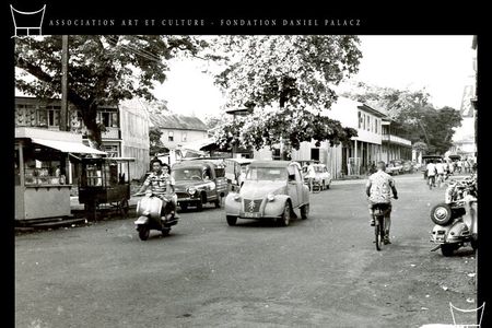 Papeete cultural and historic walking tour at night