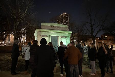 Chicago Hauntings Original Ghost Bus Tour