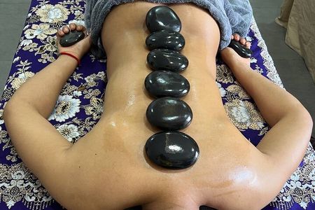 Aromatherapy Hot Stone Massage Relaxation & Healing Therapy
