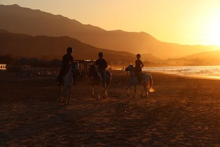 Mindful Horseback Escape – Kissamos