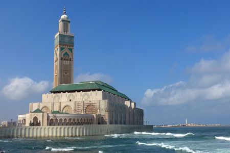Casablanca Guided Tour of Hassan II Mosque and Arab League Park