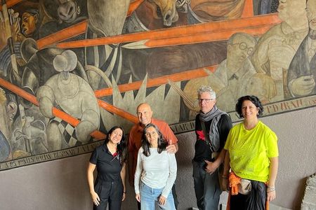 Tour history of Muralism in Mexico 