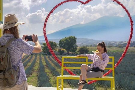 Classic Tequila Tour and CANTARITOS EL GÜERO