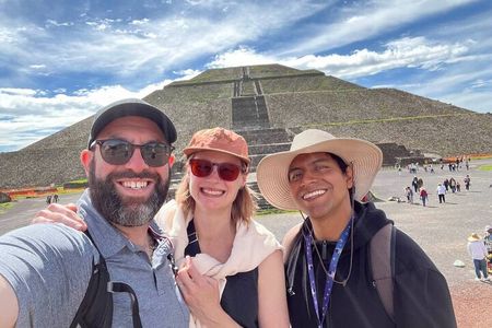 Tour to Teotihuacan from CDMX with entrances included
