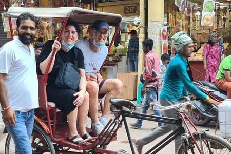 Old Delhi Heritage Walk with Rickshaw Ride