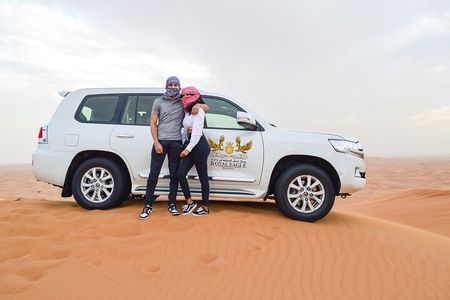 Dubai Desert Safari Tour with 4x4 Dinner and Inclusions