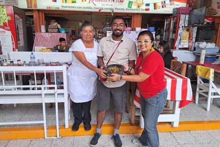 Mexico City: Explore Markets, Taste Street Food & Make Salsa!
