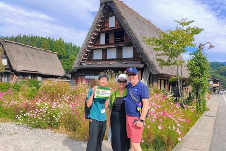 World Heritage Shirakawa-go and Experience Tours from Kanazawa