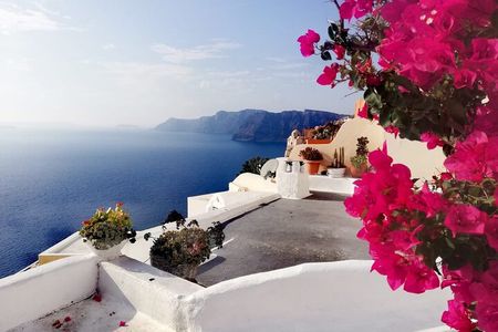  Stress-Free Santorini Shore Excursion: Private Highlights Tour