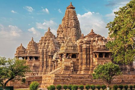 3-day Taj Mahal along Khajuraho Heritage And Temple Tour