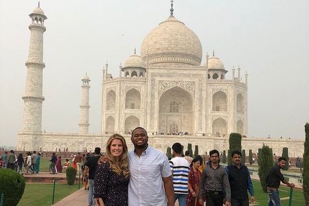 Private Full-Day Agra Taj Mahal Tour by Car with a Tour Guide