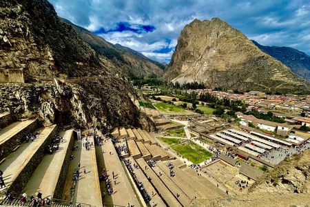 Two-Day Train Tour to Sacred Valley and Machu Picchu