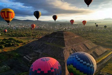 Balloon Flight with Breakfast and Round Trip from CDMX