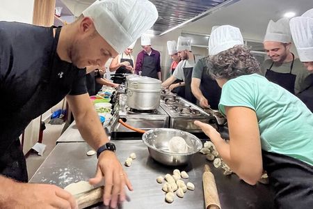 Kathmandu: Local Women Lead Nepali Cooking & Momo-Making Class