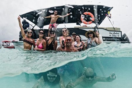San Andrés Bay Private Marine Safari Tour: Includes DRONE photo
