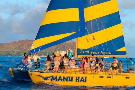 Private 90-Minute Sunset Sail Charter (Kewalo Harbor)