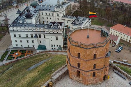 Vilnius: Small group Walking Tour with a Local Guide
