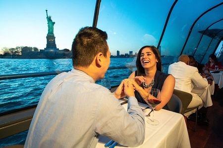 City Cruises New York: Bateaux Premier Dinner Cruise