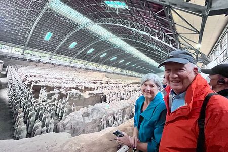 Private Xian Highlight Tour: 6 Hours Terracotta Warriors and Local Snack