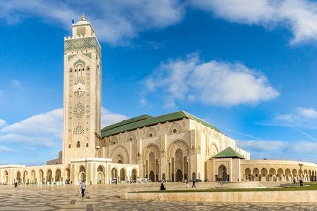 5 am in Casablanca: Mosque, Medina, Beach , Souks , Coffee and more