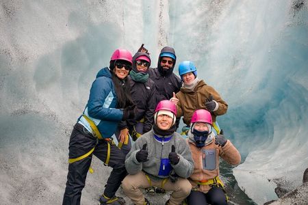 Iconic Glacier Hike on Sólheimajökull – Meet on location