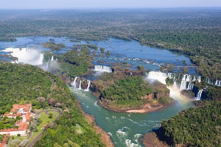 Guided tour of the Iguacu Falls on the Argentine side