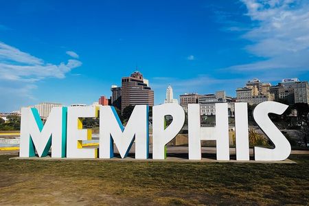 Nashville to Memphis/Graceland Day Trip - up to 7 passengers
