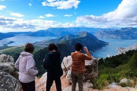 Montenegro Highlights Tour & Lake Cruise