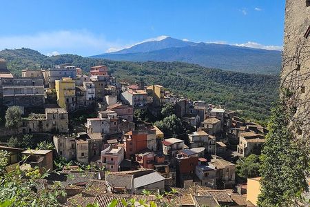 Castiglione, wine & ricotta tasting with Alcantara Gorges