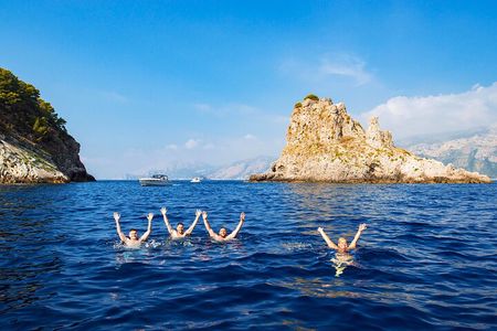 Sorrento Coast Highlights: 2-Hours Small Group Boat Tour