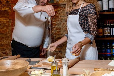 Florence Pasta & Tiramisu Cooking Class with Unlimited Wine