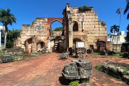 Cultural Tour: Bayahibe to Santo Domingo
