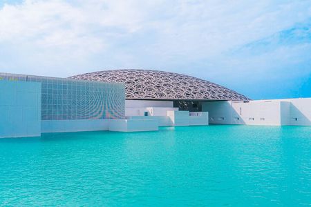 Discover Abu Dhabi Iconic Grand Mosque & Artistic Louvre Museum