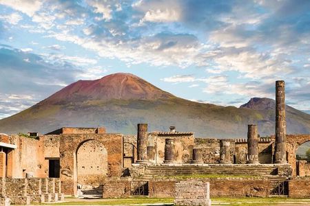Pompeii Tour, Lunch and Vesuvius Wine Tasting