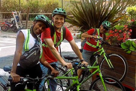 Quito´s Evolution Bike Tour & Middle of the World - Group Tour