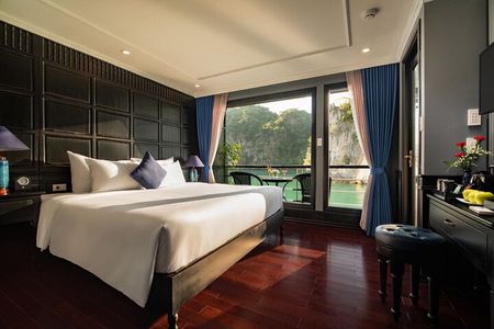 Lan Ha - Ha Long Bay 5Star cruise-Private balcony cabin 2day trip