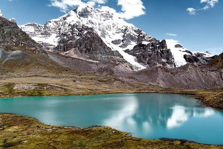 Trekking Through the 7 Lagoons of Ausangate