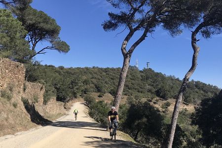 3 Hour Gravel Cycling in Barcelona. Private guided tour w/pick up