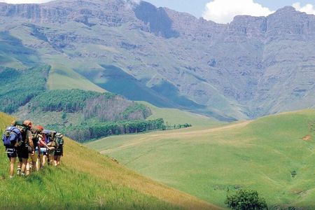 Drakensberg Mountains and Hiking Tour from Durban
