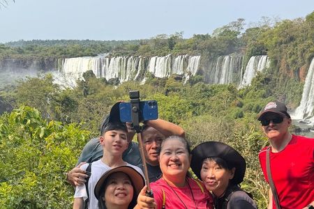 Iguassu Falls Private day tour Brasil & Argentina 