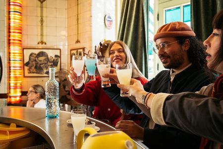 Paris Le Marais Food & Wine Tour with Eating Europe