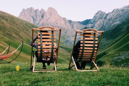 Easy Hike Getaway: Kazbegi & Juta | 2-Day Caucasus Escape