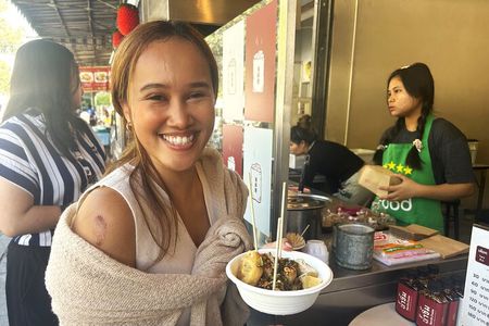 Old Town Chiang Mai Food Tour with 10+ Local Dishes Tastings