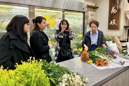 Ikebana Experience Tour in Kyoto