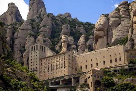 Montserrat Day Trip Scenic Cog Wheel Train from Barcelona