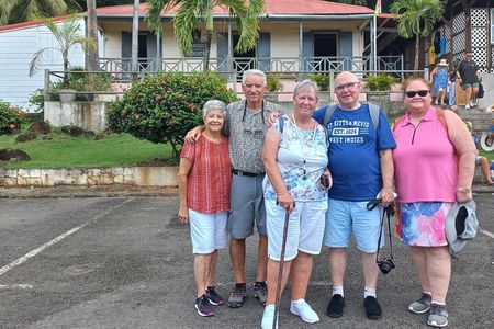 Death in Paradise, Catherine’s Bar Cuisine & Botanical Garden